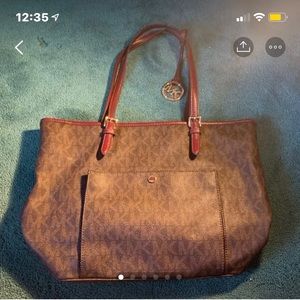 Michael Kors purse